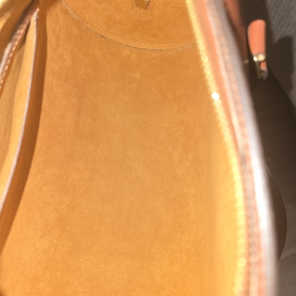 Louis Vuitton Epi Leather Soufflot - Picture 5 of 16